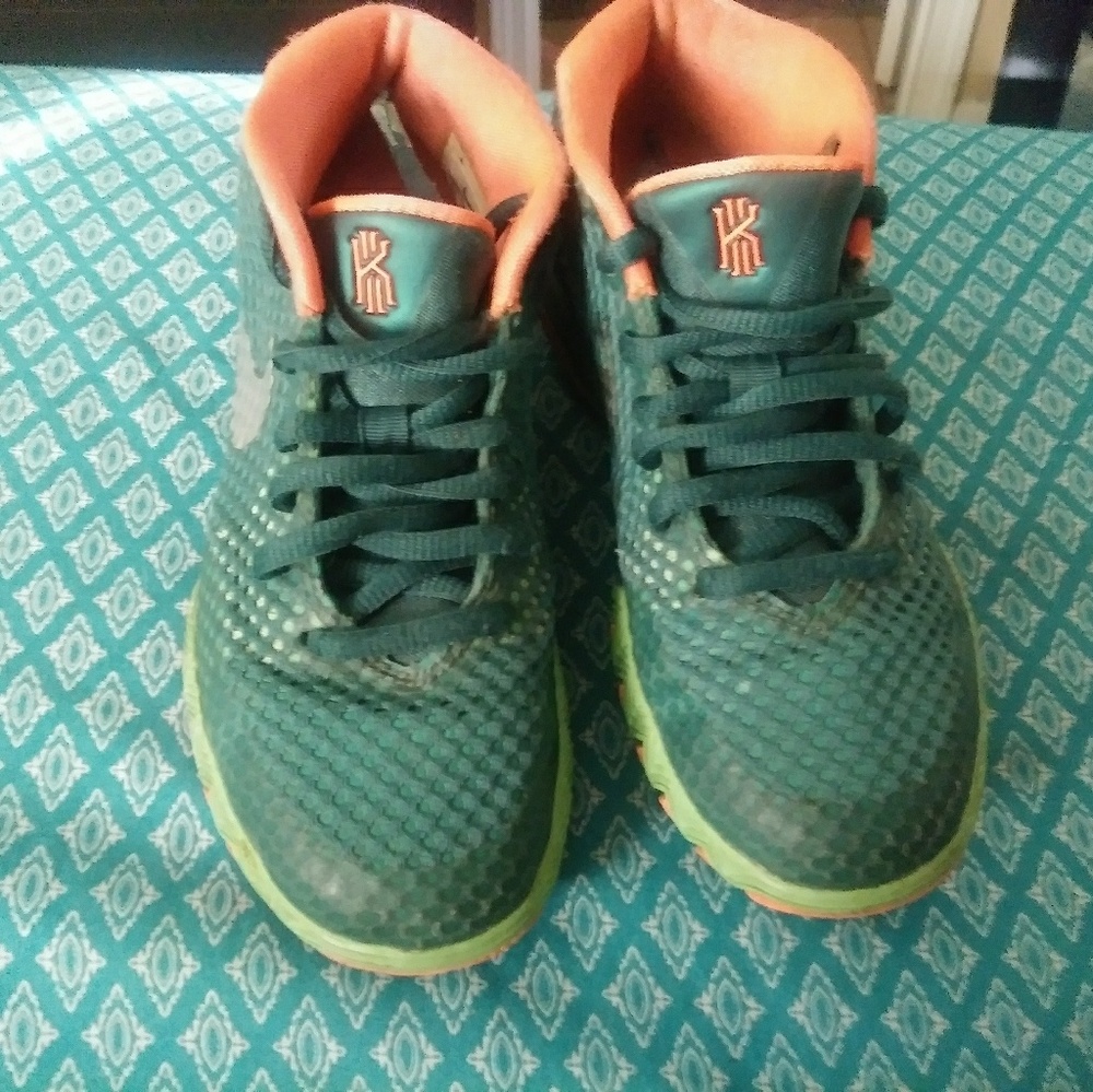 Boys nike